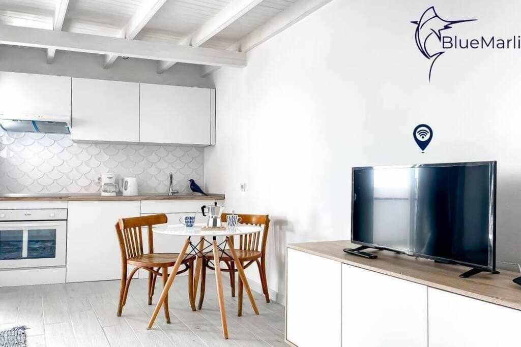 B-Rent Bluemarlin Boutique Sea View Apartment คอร์ราเลโฮ ภายนอก รูปภาพ